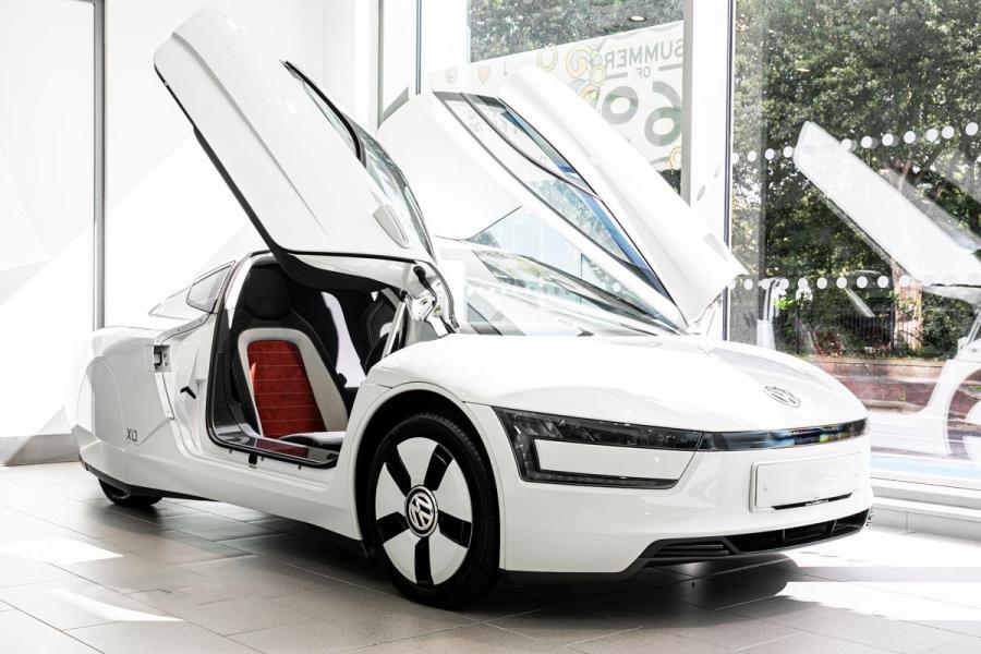  Volkswage XL1 2015 года  (фото 9 из 20)